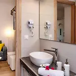Bezolot Resort. بيت للعطل *