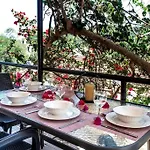 بيت للعطل Bezolot Resort.