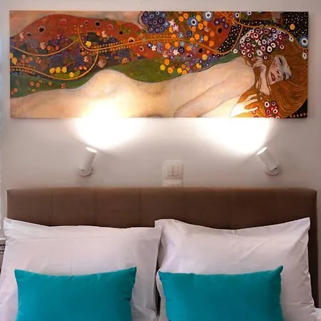 Bezolot Resort. * Karousádes